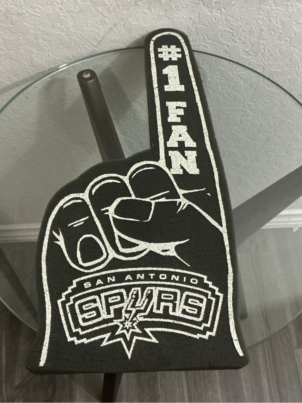 Vintage San Antonio Spurs #1 Fan Foam Finger Hand Rico Tag Express NBA 18"